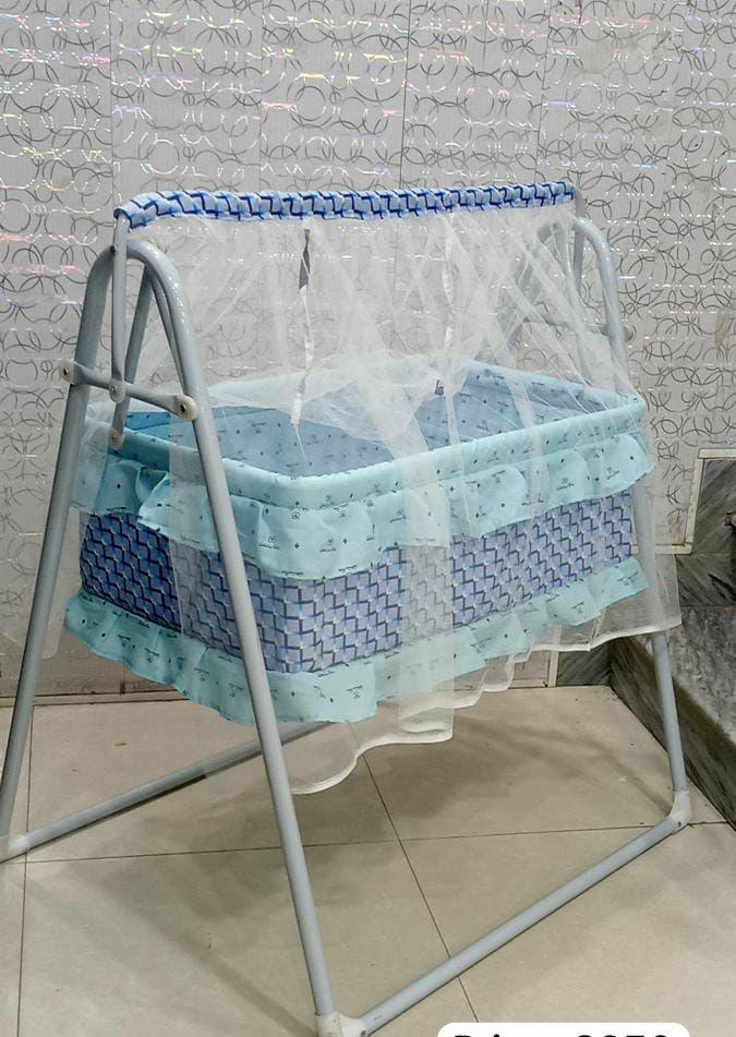 Aluminum Frame Baby Swing with Soft, Breathable Net Seat