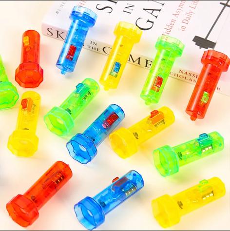 2pcs Cute Cartoon Mini Colorful Flashlight Projector Early Education Toy Children Light-emitting Projection Flashlight Toys