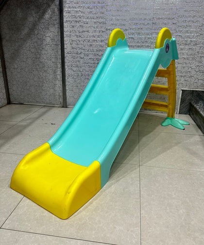 Kids Slide 3 step with strong Base, Kids Imported plastic slide, Baby Garden Slide Toys Boys and Girls Perfect Toys for Home Indoor or Outdoor For 1 Year to 10 Years Kids, Heavy and Smooth Slide, Baby Slide,