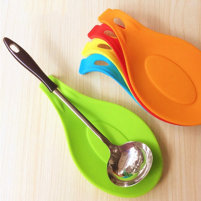 Pack of 5 Silicone Spoon Holders - Kitchen Utensil - Cooking Tool - Heat Resistant (Random Color)