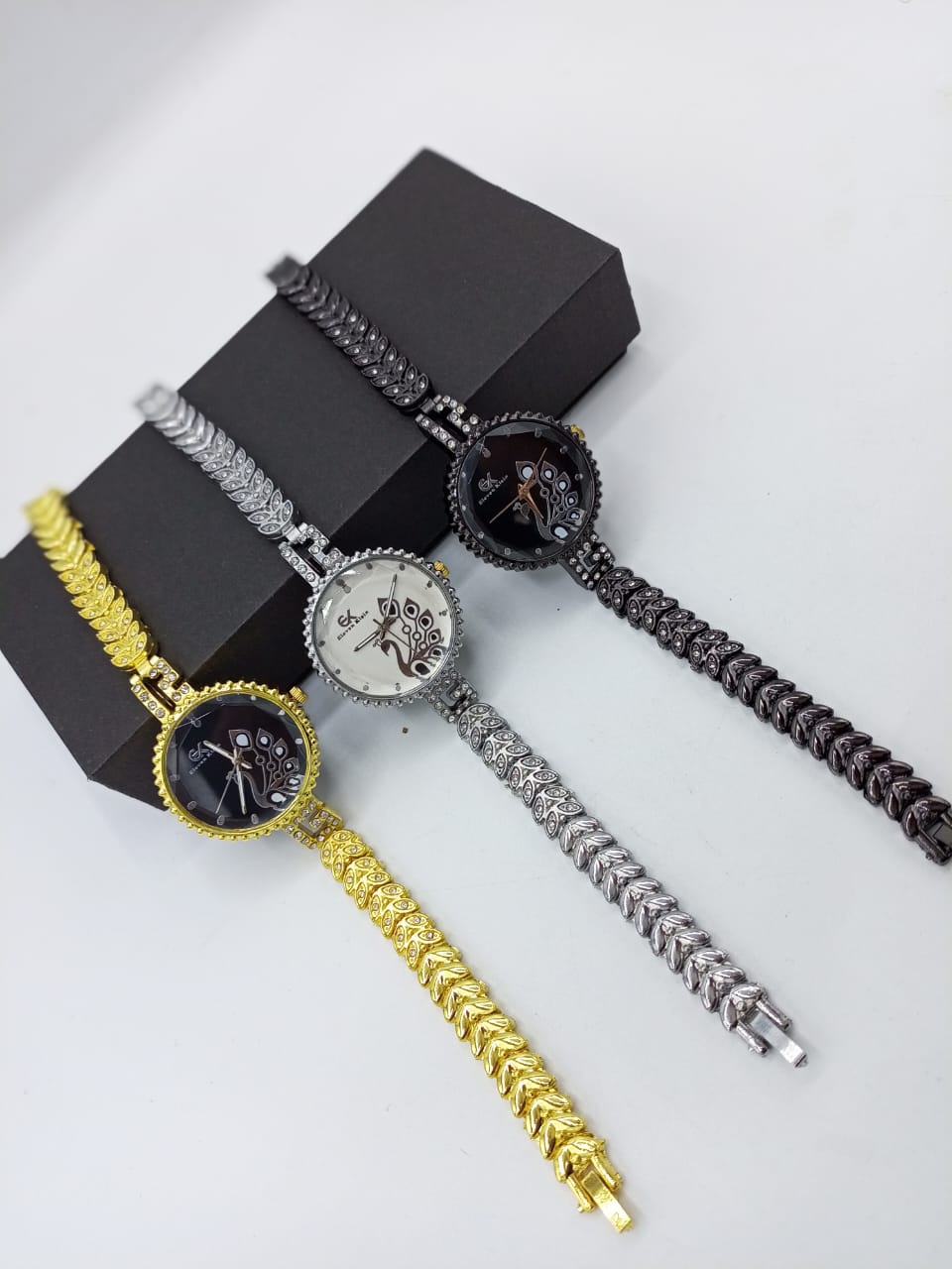 Eleven Klein Unique Round Peacock Dial Steel Strap Watch - (Random Color) Without Box